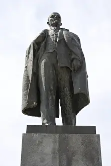Vladimir Ilyich Lenin (1870-1924). Monument. Kerch