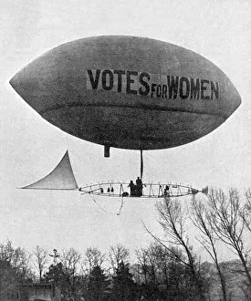 Procession Collection: Votes for women air balloon, 1909