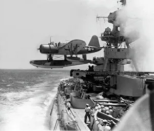 Vought OS2U-2 Kingfisher-departs USS Texas
