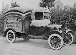 Bakers Prints: W H Wigley bakery van, Birmingham