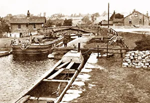 Wakefield - Heath Common - Canal Locks
