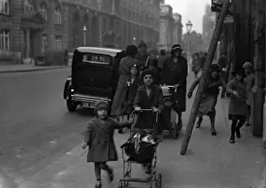 Walking under a Ladder