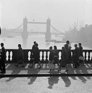 Hour Gallery: Walking across London Bridge 1950s