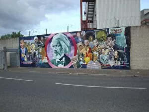 Belfast Collection: Wall mural of famous people at Belfast