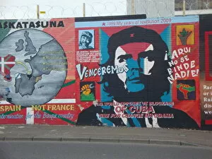 Images Dated 27th July 2011: Wall mural revolution at Belfast
