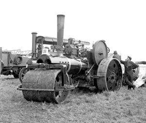 Newark Prints: Wallis and Steevens Road Roller 7539, Midnight