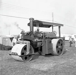 Agricultural Collection: Wallis and Steevens Steam Roller ACG 760 Mallard