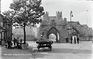 Horse Drawn Prints: Walmgate Bar, York