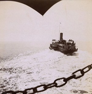 Images Dated 17th February 2017: Walton Belle setting off from the pier, Southwold, Suffolk