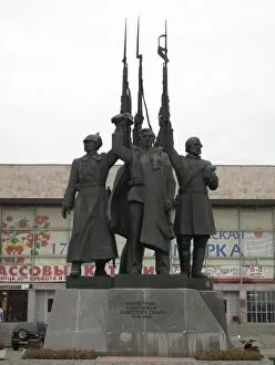 Images Dated 11th September 2010: War memorial - Archangel, Russia