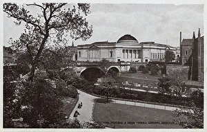 Images Dated 2nd November 2016: The War Memorial & Union Terrace Gardens, Aberdeen