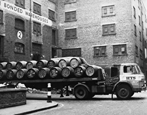 Ware House Prints: Warehouse Lorry