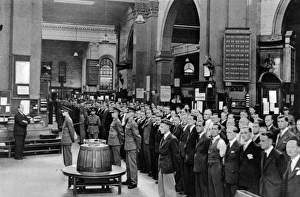 Images Dated 6th September 2016: Wartime drills at the London Stock Exchange, 1940
