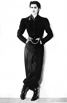 Images Dated 21st November 2011: Wartime Fashion - Paris