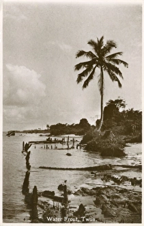 Nigerian Gallery: Waterfront view at Twon, Nigeria, West Africa