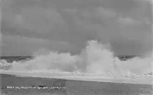 Powerful Prints: Waves Crashing at Ice Bar