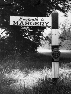 Footpath Gallery: The way to Margery! A funny signpost at Reigate Hill, Surrey, England