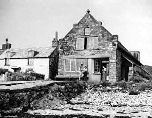 Images Dated 29th March 2011: Welsh Youth Hostel