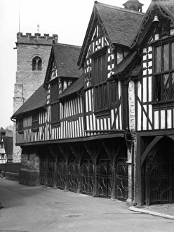 Images Dated 14th September 2011: Much Wenlock Guildhall