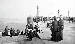 West Pier, Whitby