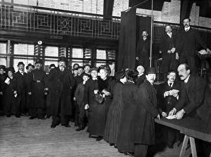 West Southwark Slate Club paying out, London West Southwark Slate Club paying out, London