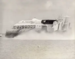Ryde Prints: Westland SRN6, SR-N6-130, of Hovertravel