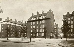 Images Dated 11th August 2015: Westminster, London, England - The Millbank Estate