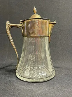 Extremely Prints: White Star Line, crystal and Regent plate claret jug