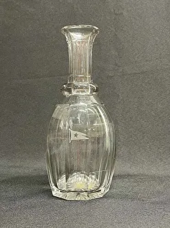 Decanter Prints: White Star Line, cut glass decanter with logo
