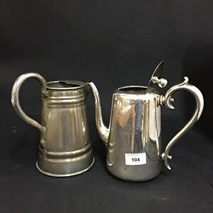 Engraved Collection: White Star Line - Elkington plate teapot and water jug
