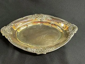 Dish Collection: White Star Line, First Class Elkington plate oval serving di
