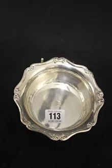 Images Dated 5th March 2018: White Star Line - Goldsmiths Regent bottle stand