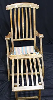 Deckchair Prints: White Star Line - hardwood folding deck chair