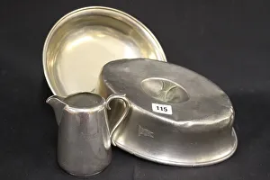 Images Dated 5th March 2018: White Star Line - milk jug, tureen cover and bowl