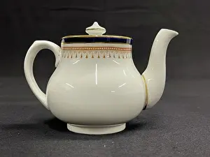 Handle Prints: White Star Line, Minton First Class teapot in cobalt blue