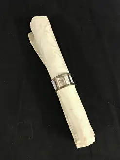 White Star Line - napkin ring and damask napkin