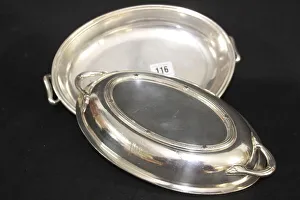 Images Dated 5th March 2018: White Star Line - two oval serving dishes
