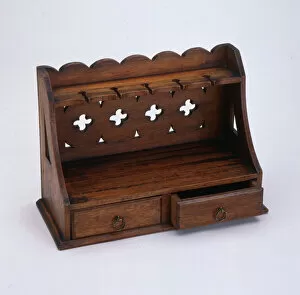 Pipe Collection: White Star Line pipe rack with drawers
