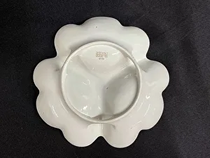 Dish Collection: White Star Line, Stonier Wisteria hors d'oeuvre dish (base)