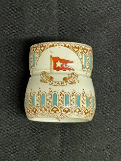 White Star Line, Stonier Wisteria pattern egg cup