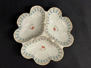 Dish Collection: White Star Line, Stonier Wisteria pattern hors d'oeuvre dish