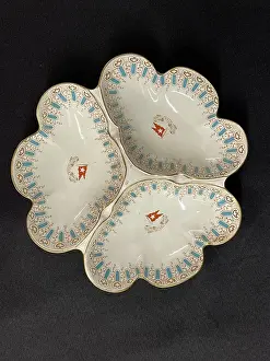 Sections Prints: White Star Line, Stonier Wisteria pattern hors d'oeuvre dish