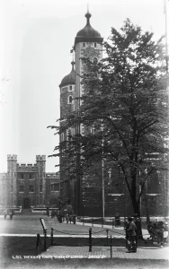 Showcasing Prints: The White Tower of London