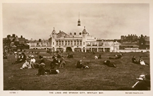 Images Dated 11th July 2016: Whitley Bay / C1914