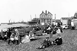 Whitstable Prints: Whitstable Beach early 1900s