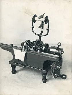 Images Dated 13th January 2020: Whitworth knitting machine