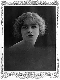 Doris Prints: Wife of Douglas Reynolds, V. C