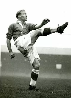 Kicking Gallery: Wilf Mannion. English professional footballer