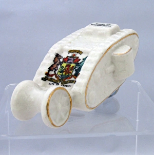 Images Dated 14th February 2012: A Willow Art (Longton) china model of a British tank