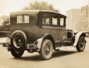 Knight Gallery: Willys Knight Six Sedan